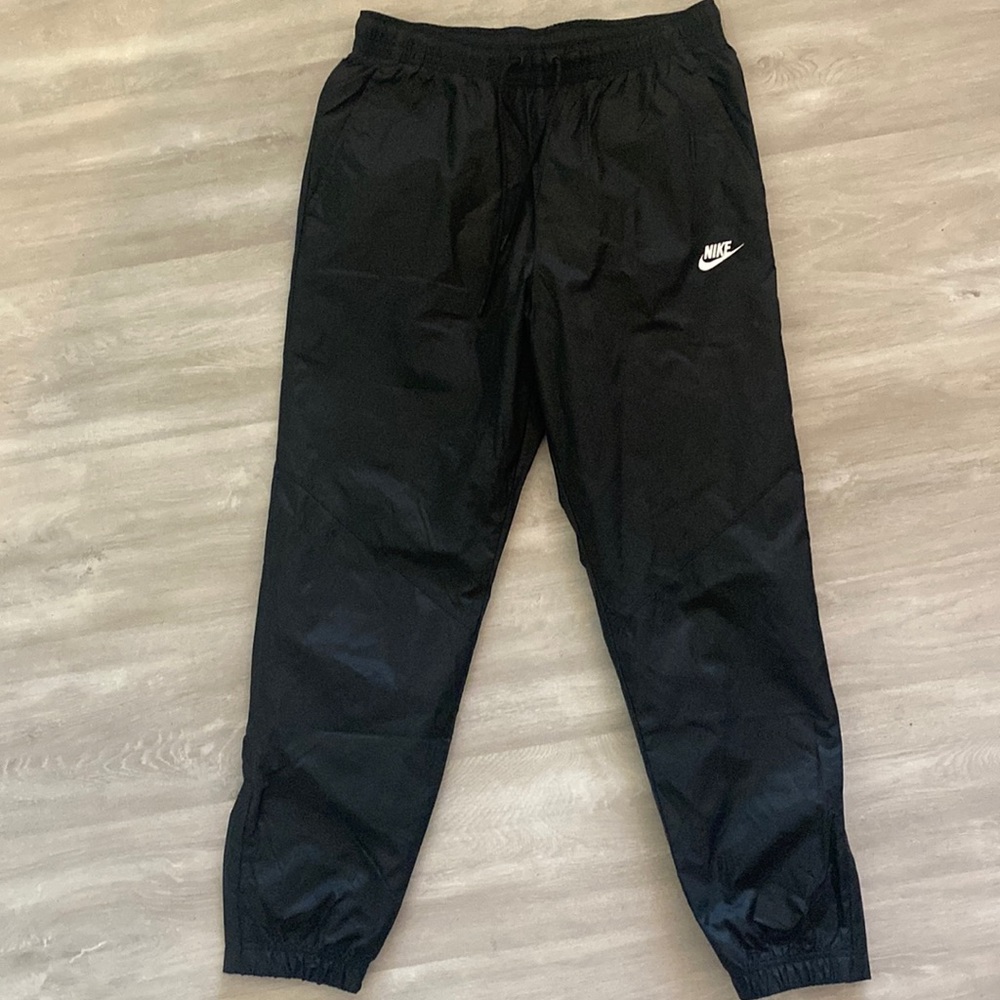 black nike sweats